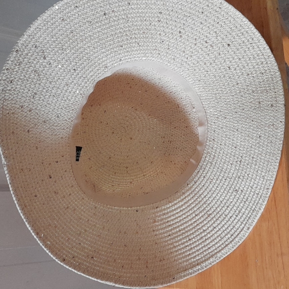 Ladies straw hat - Picture 3 of 5
